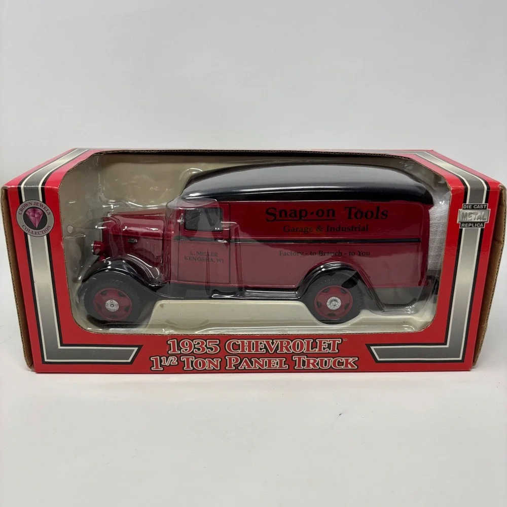 Snap-on Tools 1935 Chevrolet 1 1/2 Ton Panel Truck Crown Jewels Collection Red
